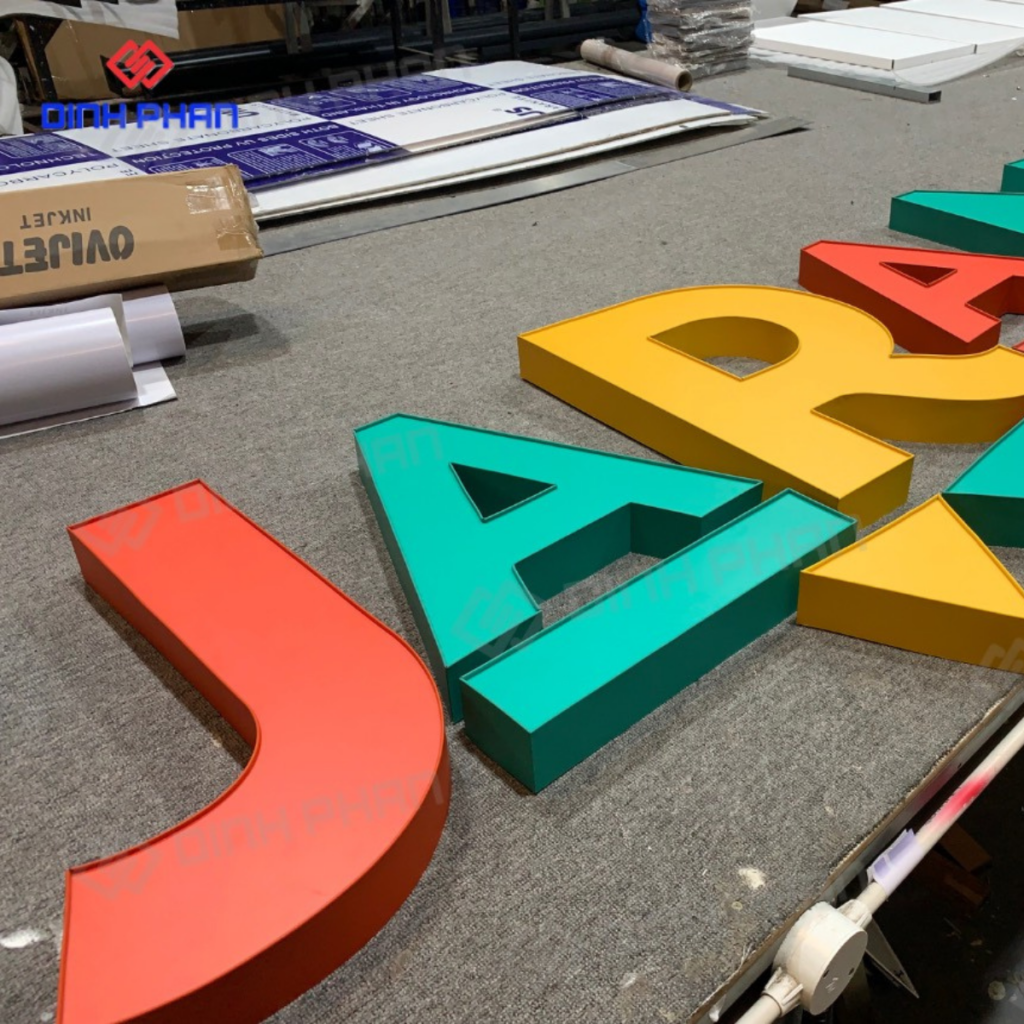 thi công bảng hiệu Đắk Lắk