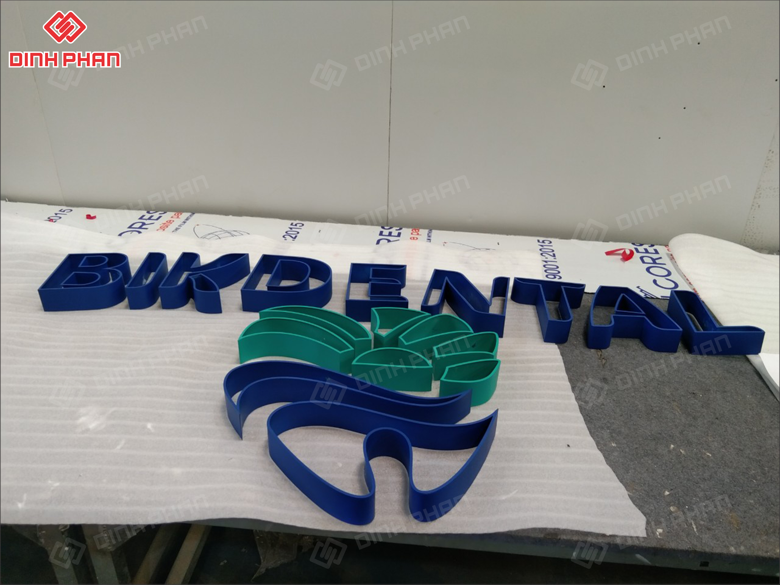 Gia công chữ inox MKDENTN