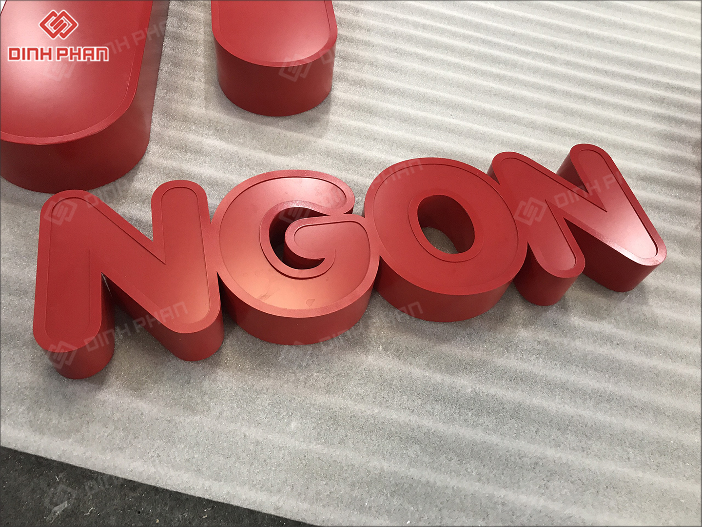 Gia công chữ Inox ngon