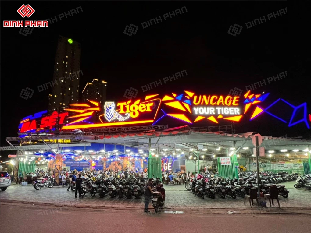 làm bảng hiệu quảng cáo bmt