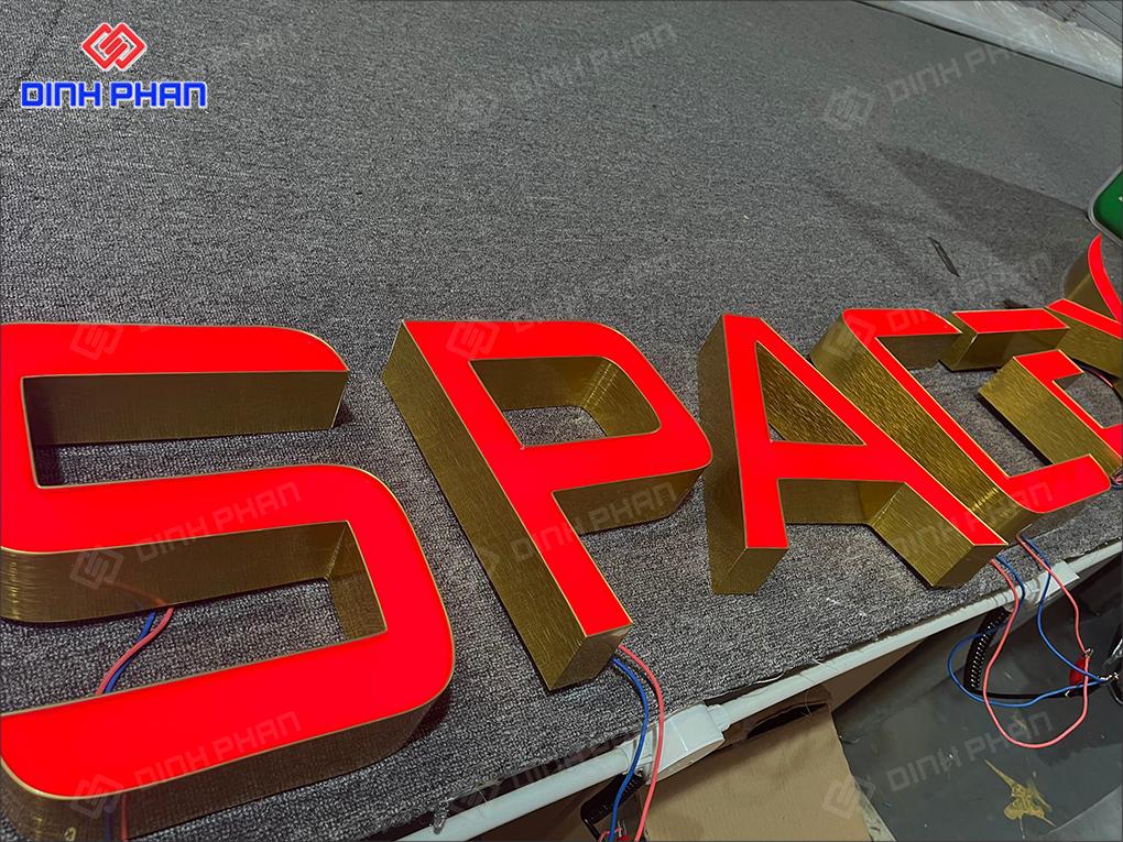 Làm chữ nhôm hắt sáng chân ở Đắk Lắk