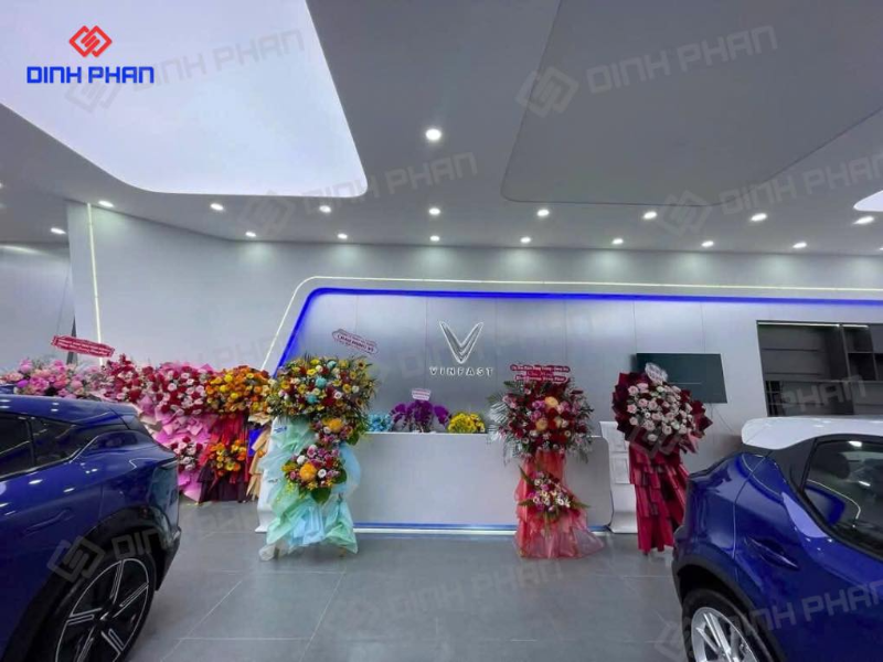 bảng hiệu trong nhà Buôn Ma Thuột