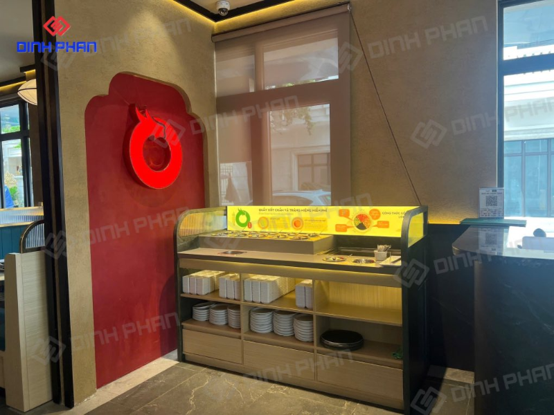 bảng hiệu trong nhà Buôn Ma Thuột