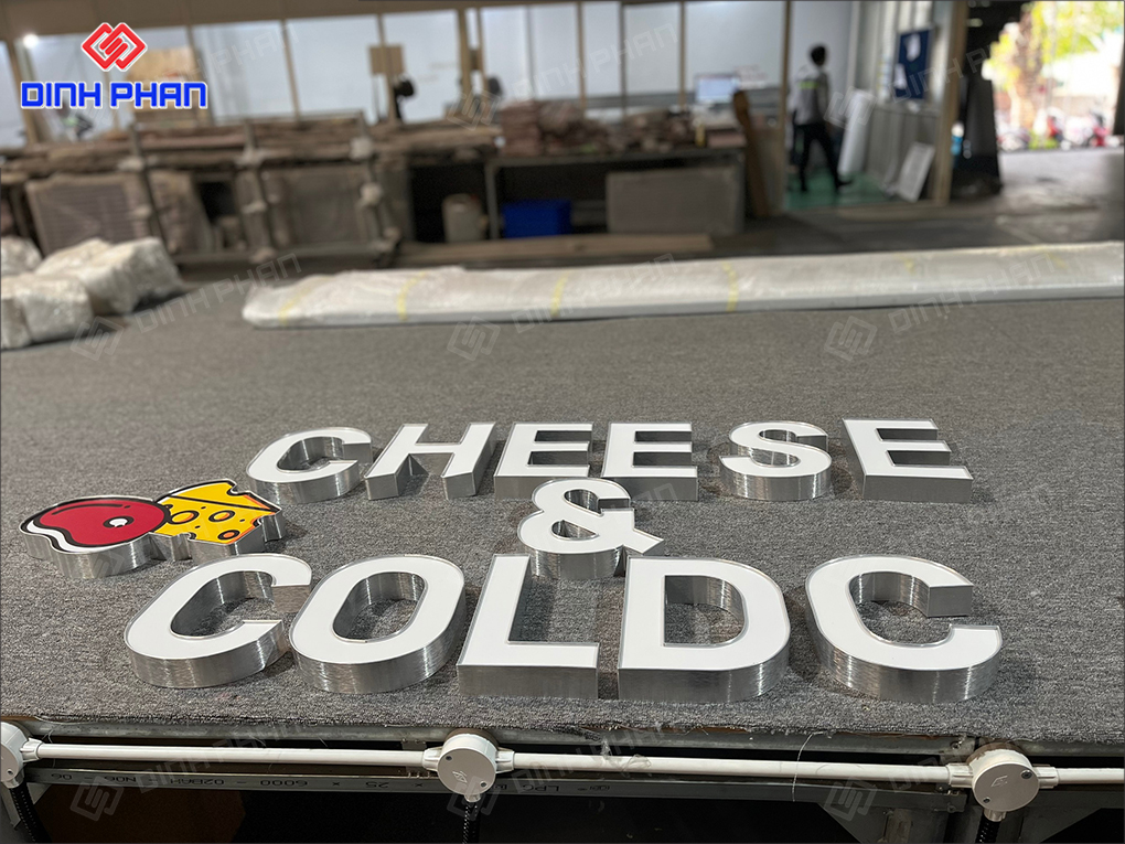 chữ nhôm dak nông