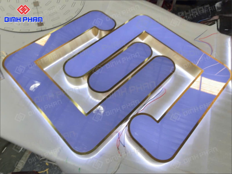 Chữ inox mặt mica Đắk Lắk