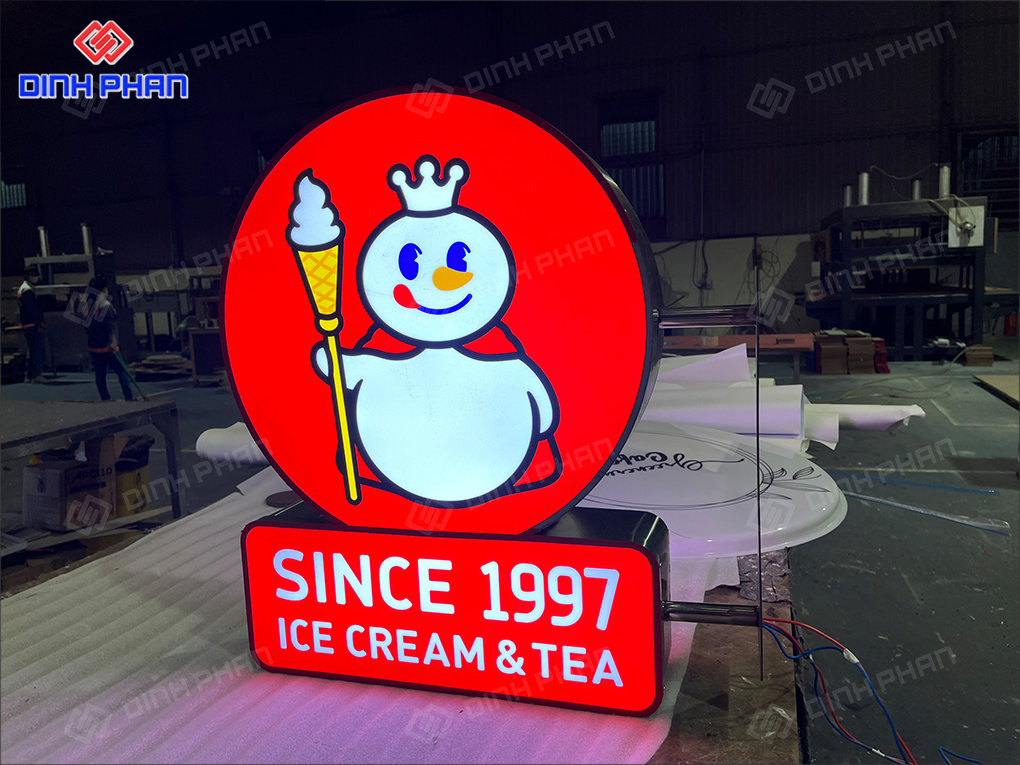 Hộp đèn quảng cáo Mixue