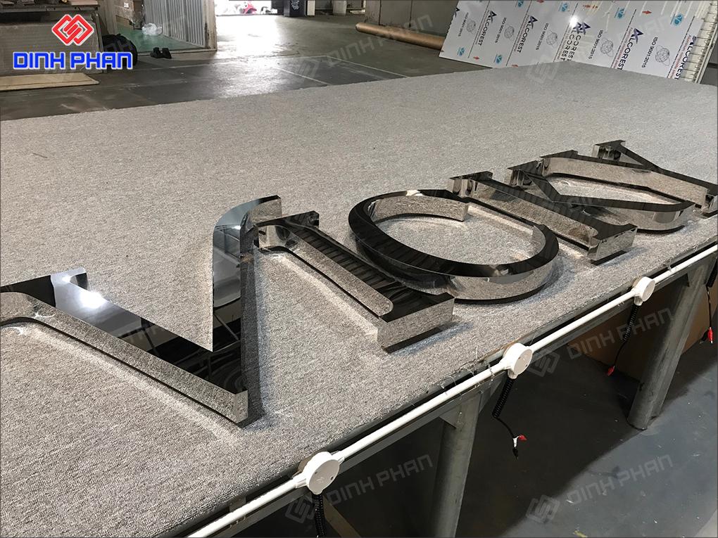 Chữ Inox Trắng Xước Buôn Ma Thuột